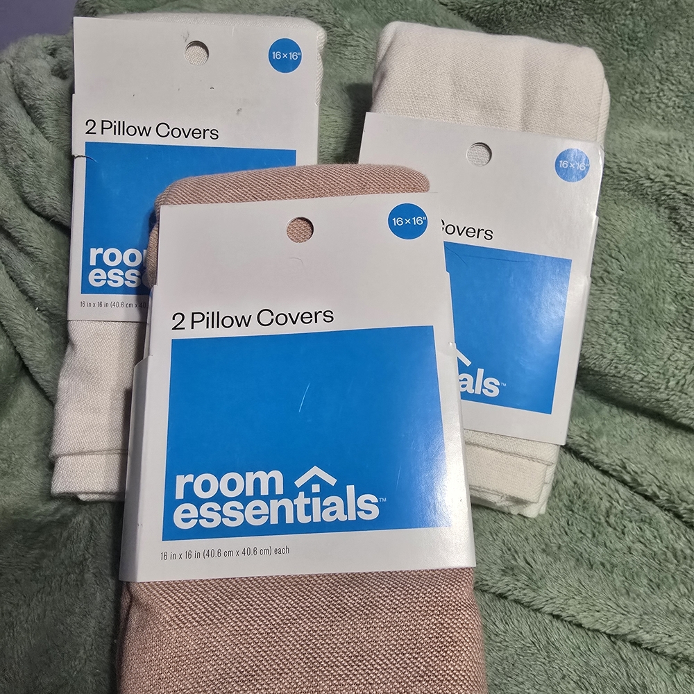Room Essentials Pillow Covers - Cream and Tan